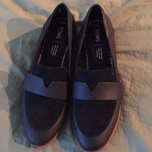 Toms Vegan Leather Black Loafers 8 1/2w